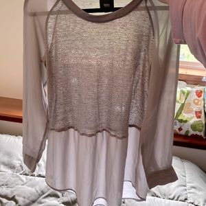 Mossimo silver top size XS but can fit a MEDIUM gal!